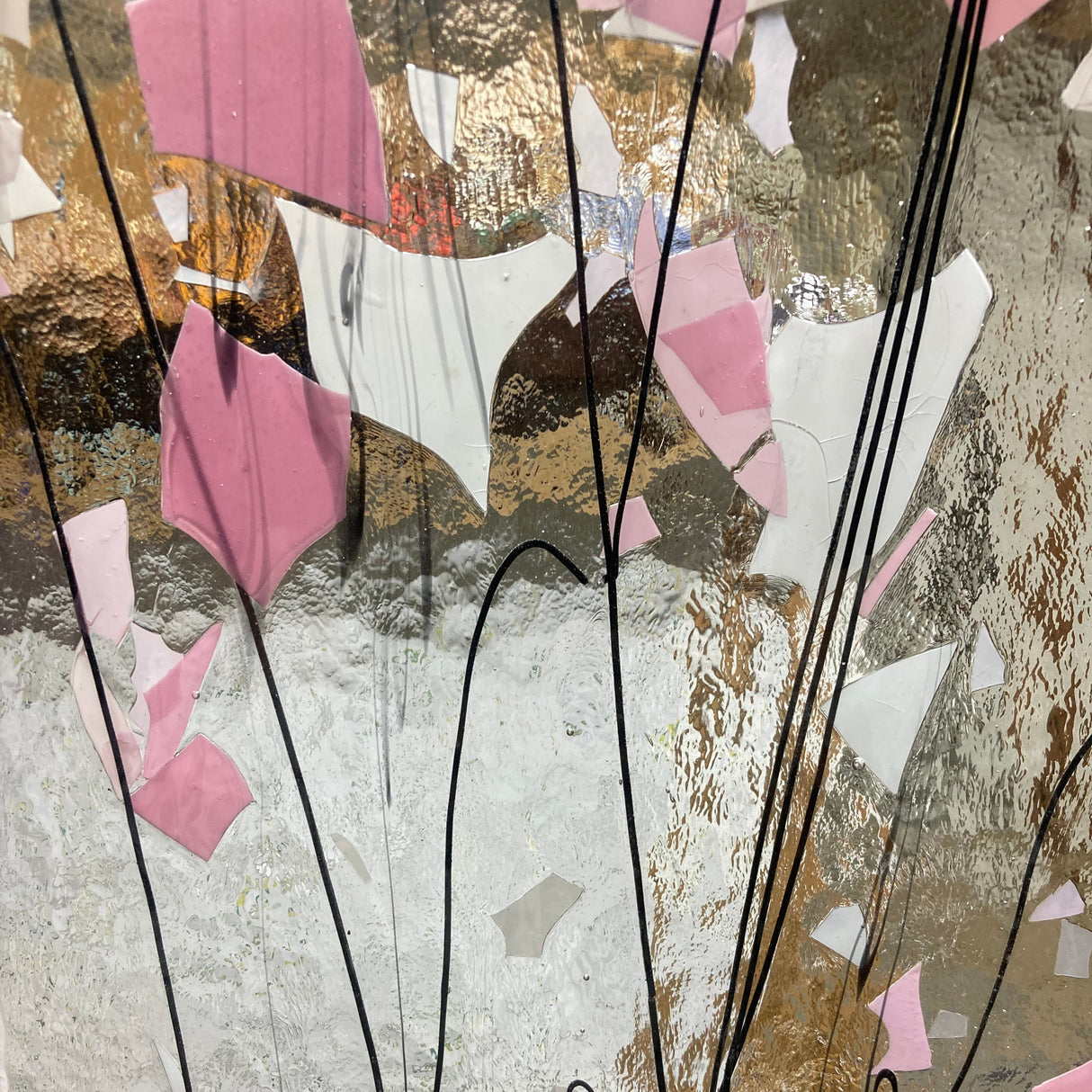 90 COE Clear w/ Light Pink, White Fractures_3