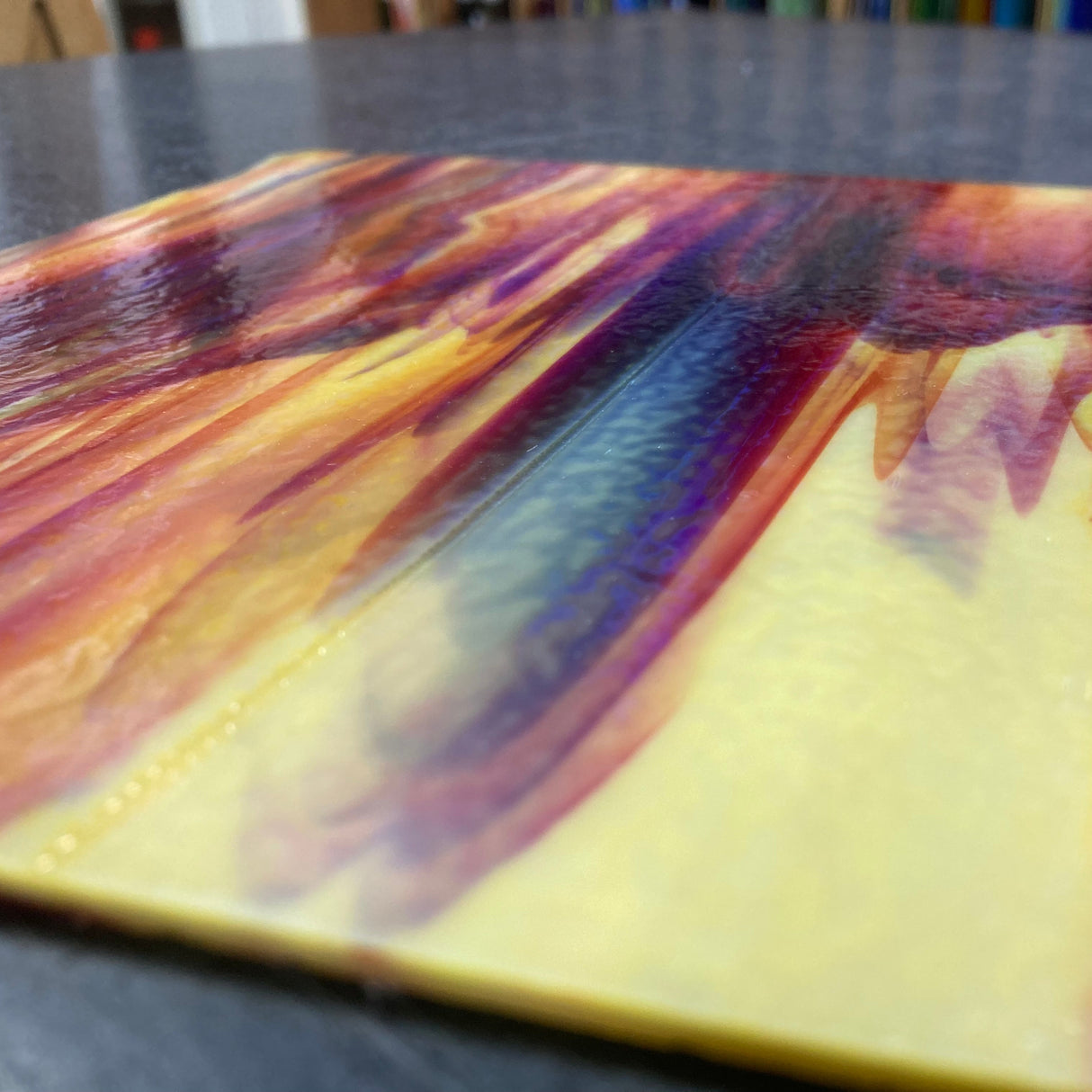 90 COE Soft Yellow, Deep Red Opal Single Rolled_5