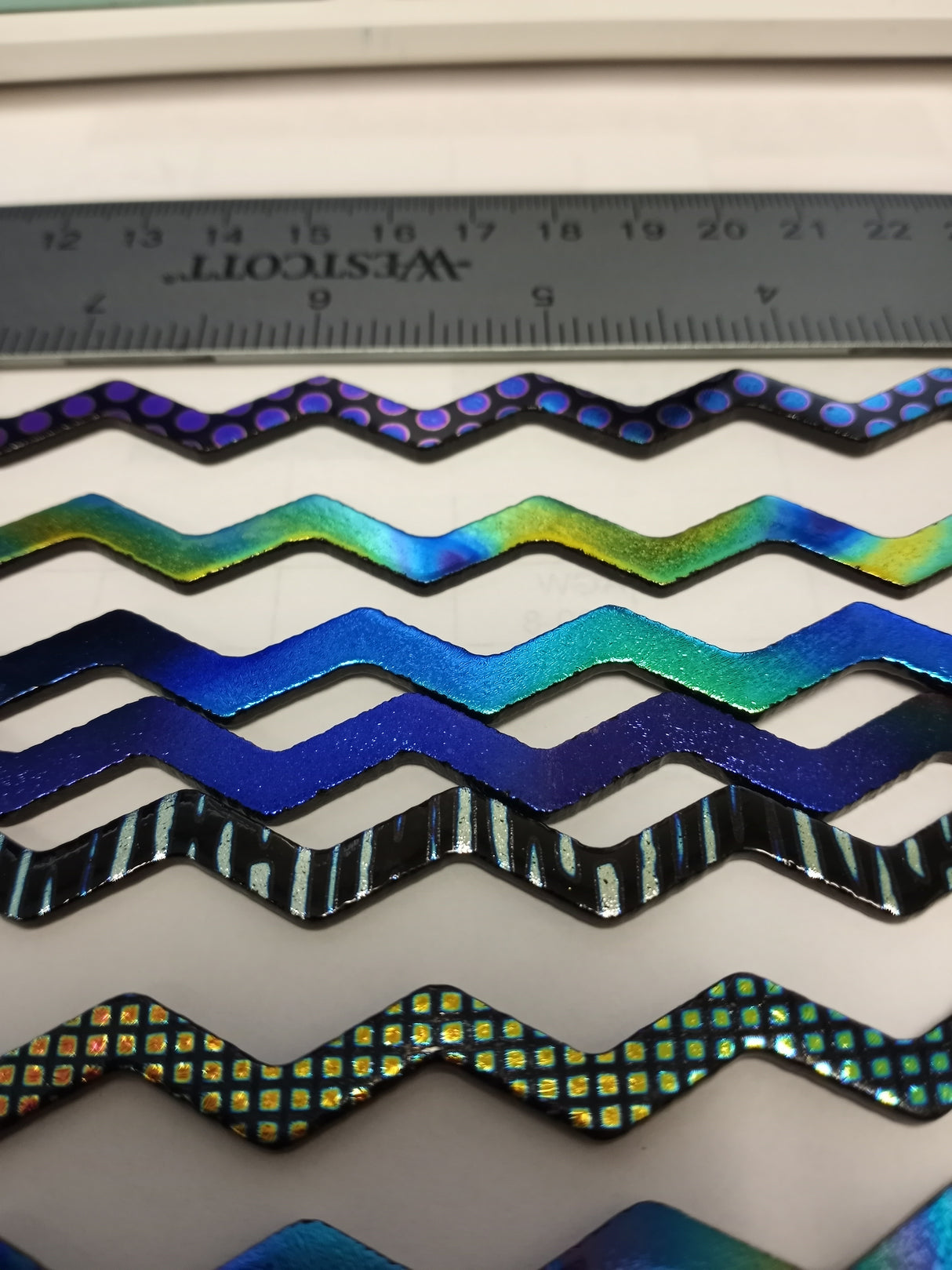 96 COE Dichroic Firestrip Patterns Wavy