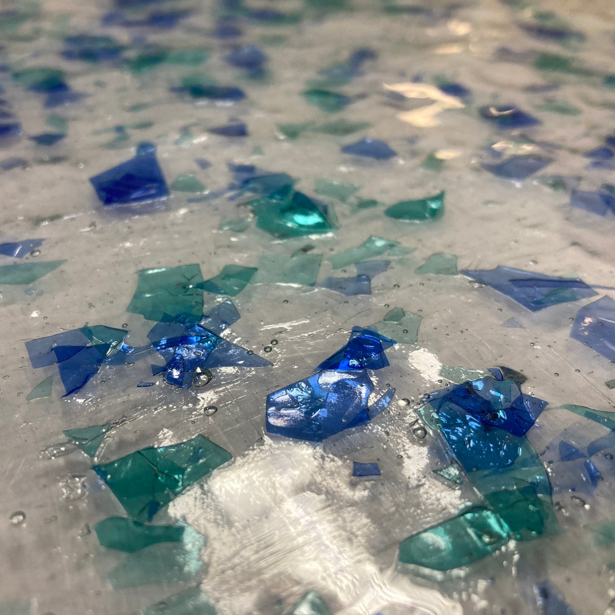 Clear with Aqua and Blue Fractures