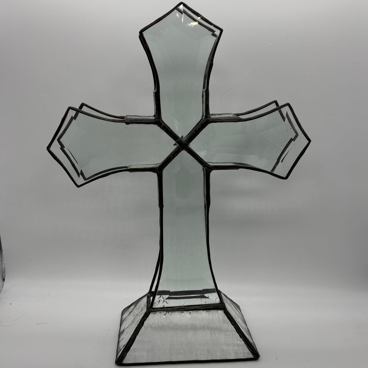 Bevel Cluster Standing Cross 3-D