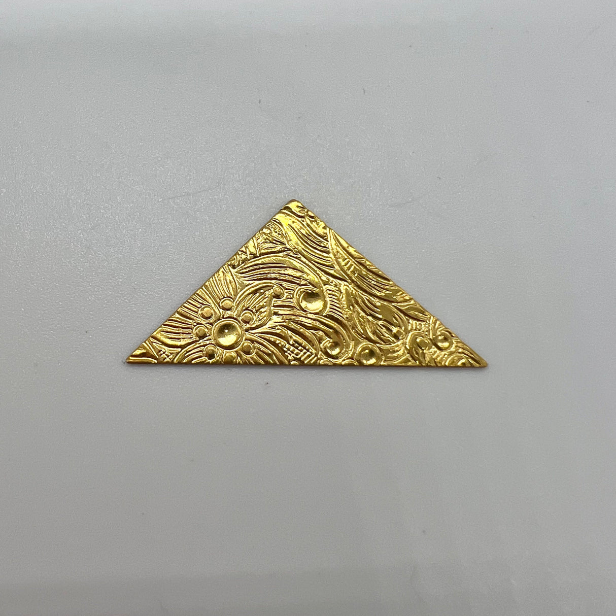 BRASS FILIGREE CORNER