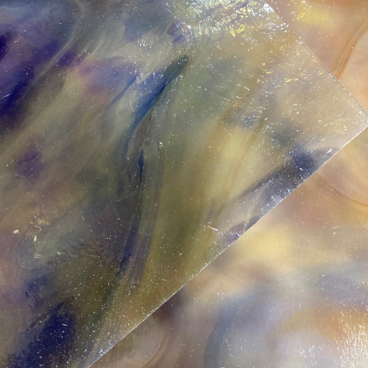 Yellow with Deep Purple True Dichro