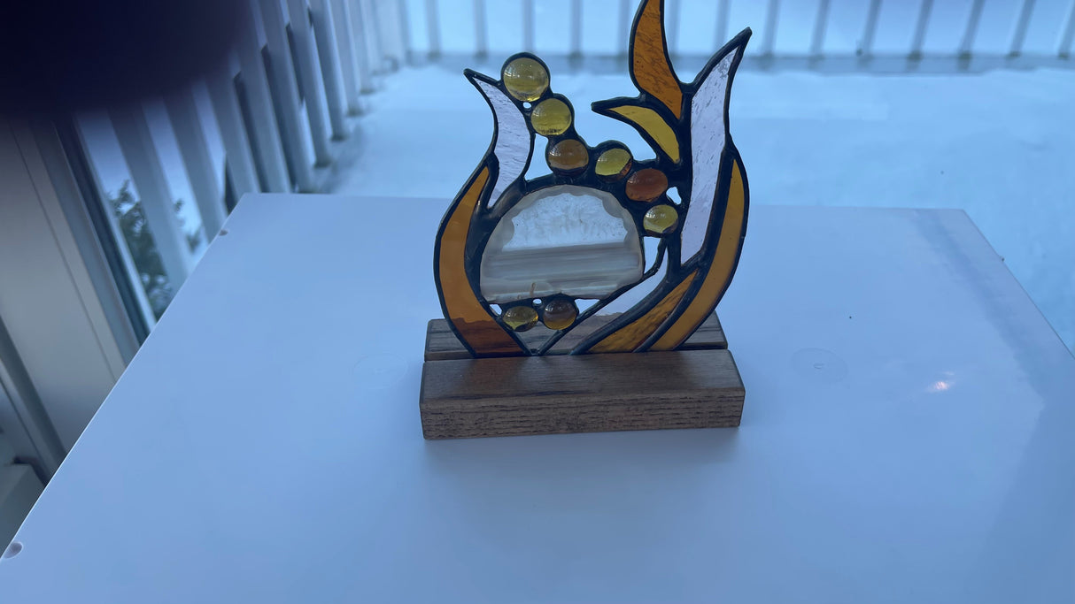 Free Form with Nuggets on Stand