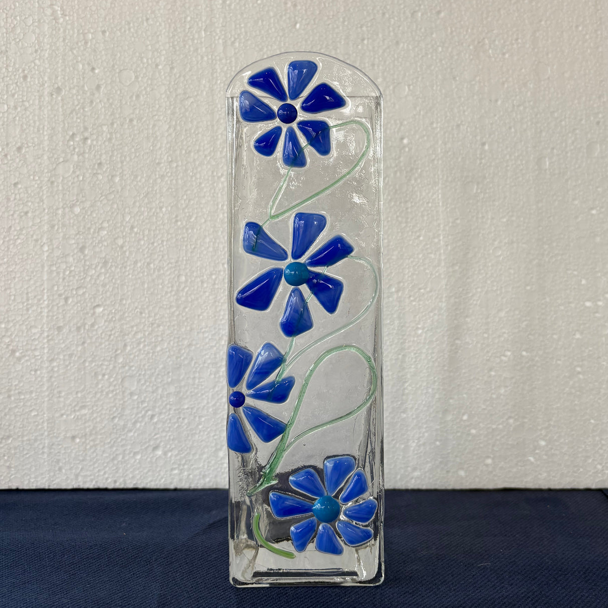 Vase Sailboat or Flowers 8"