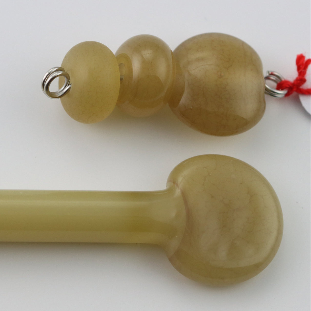 104 Coe Rod Parchment Milky