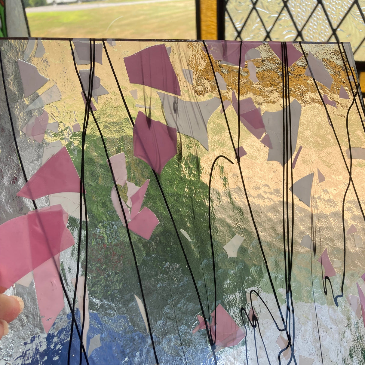 90 COE Clear w/ Light Pink, White Fractures_5