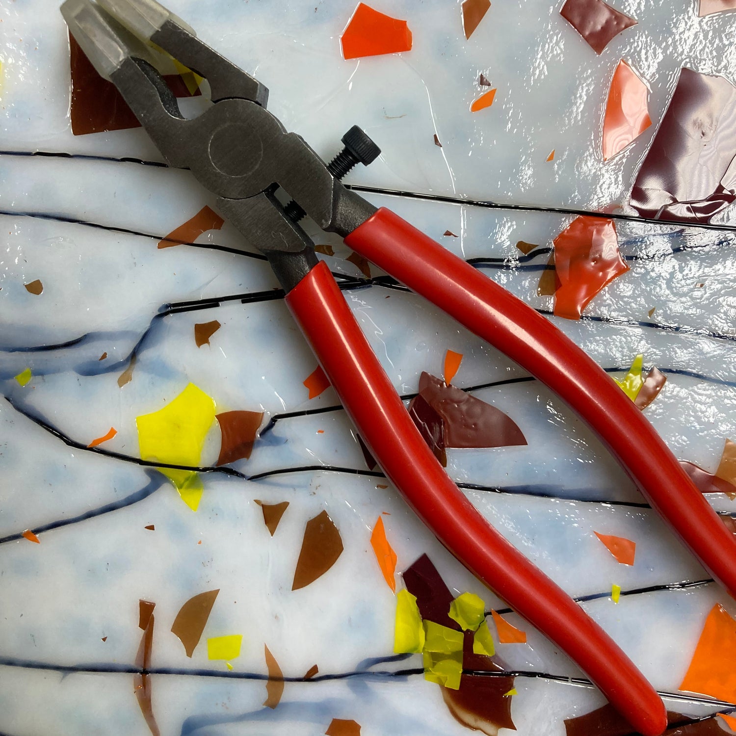 90 COE White w/Orange, Yellow, Red Fractures and Black Streamers_2