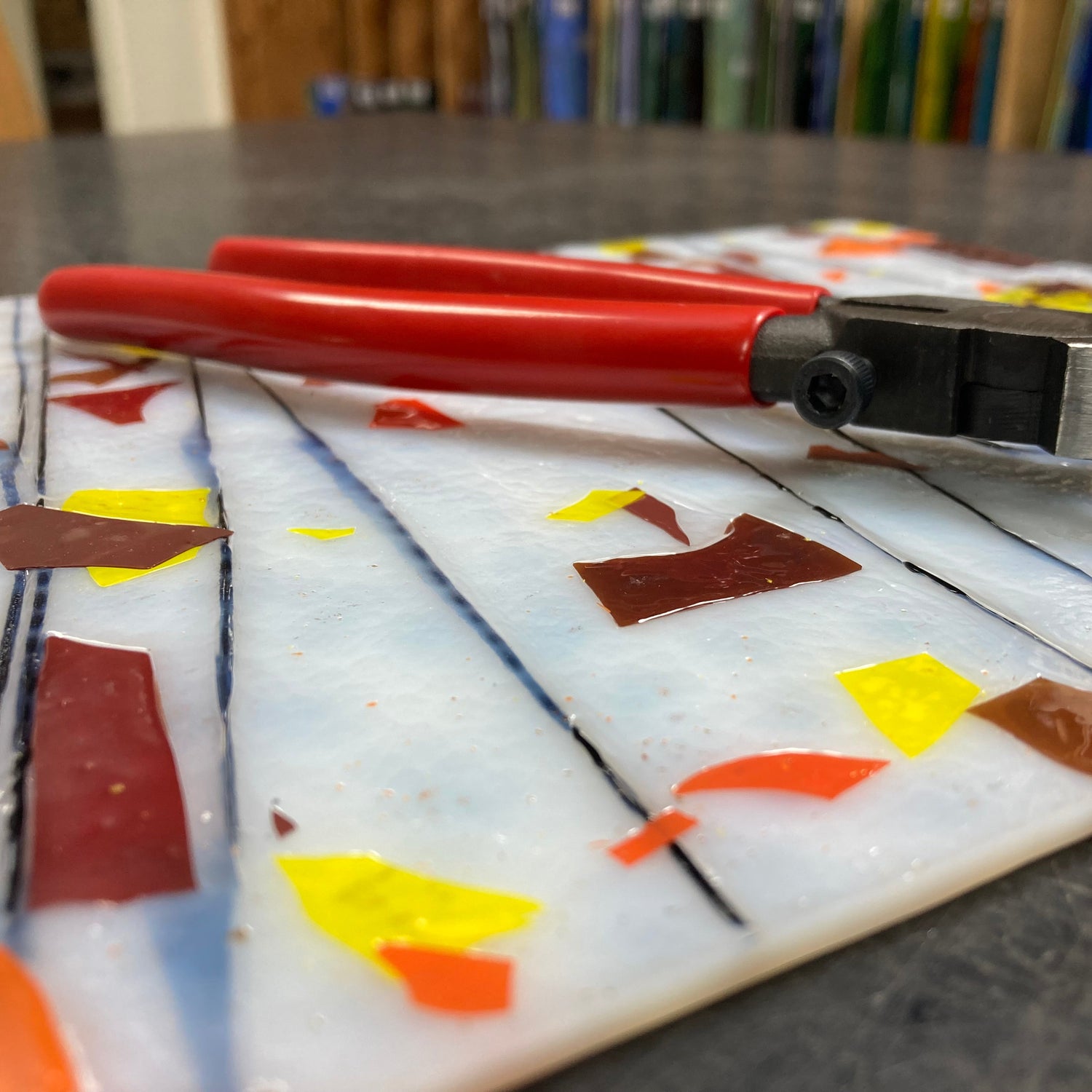 90 COE White w/Orange, Yellow, Red Fractures and Black Streamers_2