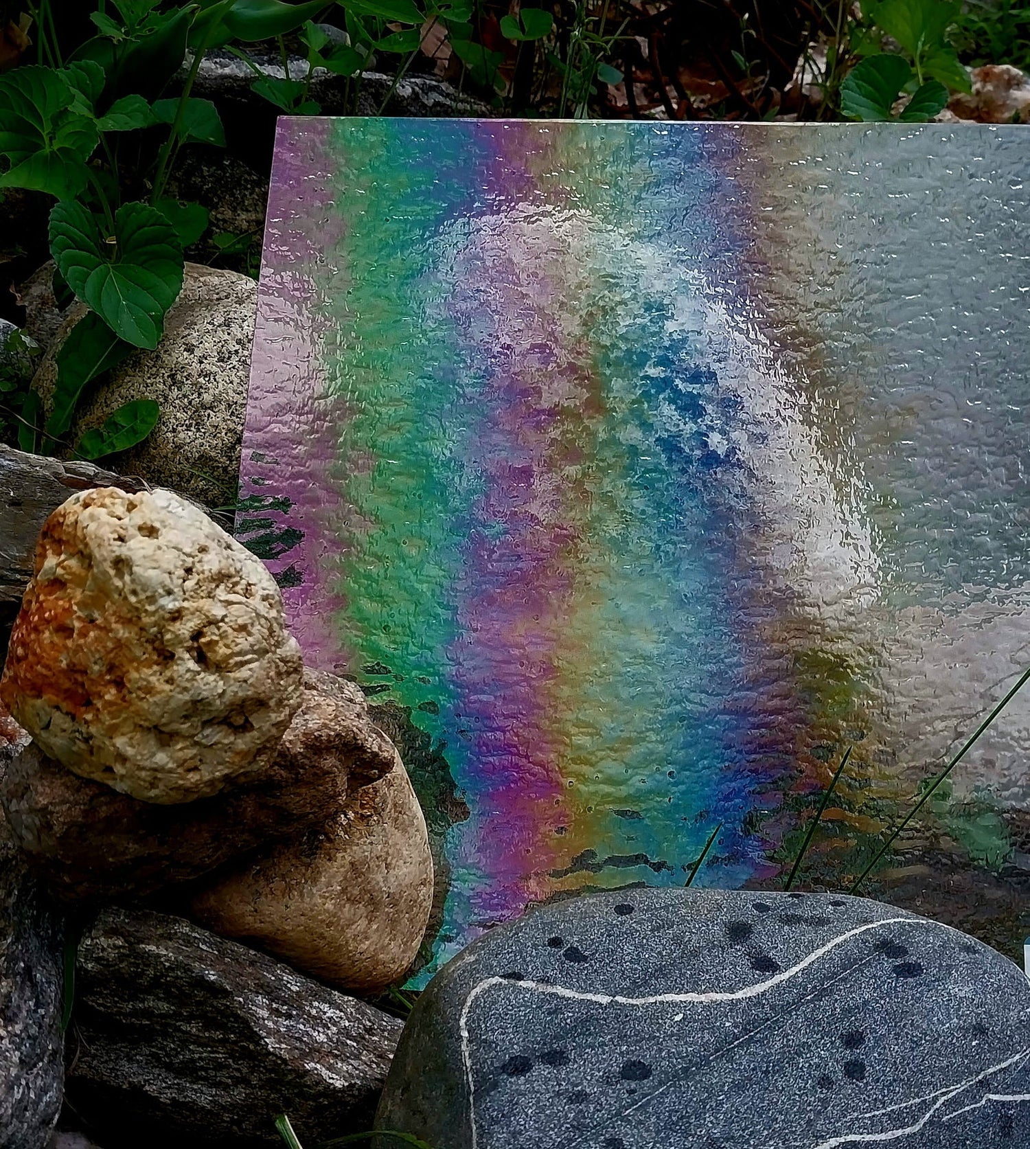 96 COE Iridescent Clear Granite - Stained Glass Express 