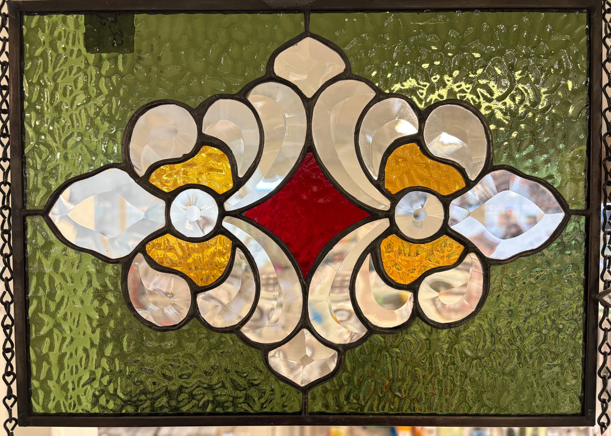 Bevel Cluster Large Ornate Motif