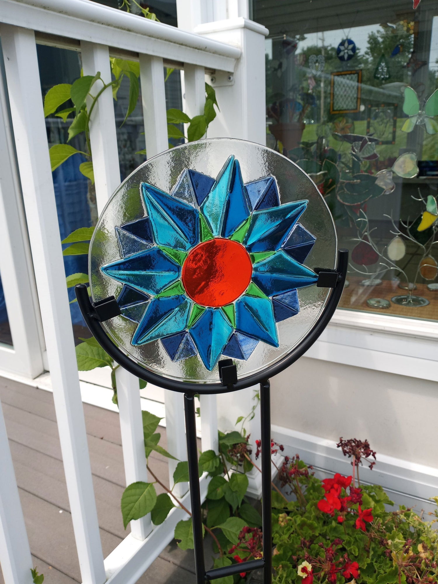 Fun Day Out Fused Glass Mandala 7/20 Afternoon - Stained Glass Express 