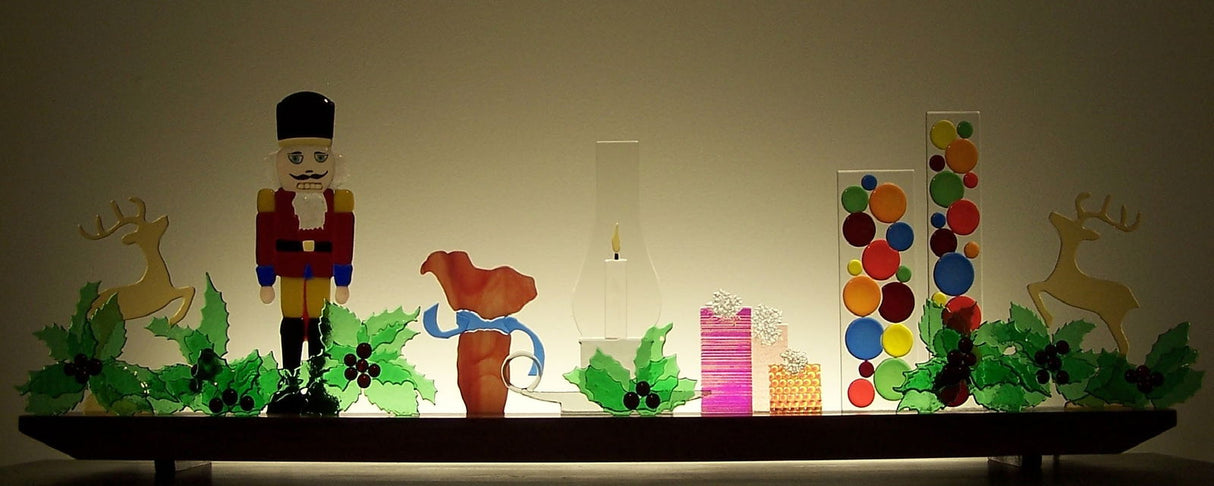 Holiday Mantle Piece Panorama - Stained Glass Express 