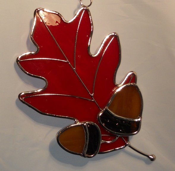 SUNCATCHER OAK LEAF WITH ACORN - Stained Glass Express 