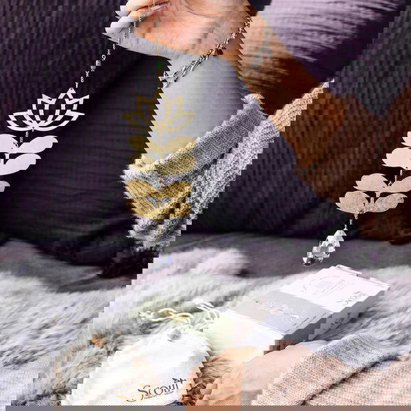 Suncatcher Lotus/African Turquoise - Stained Glass Express 